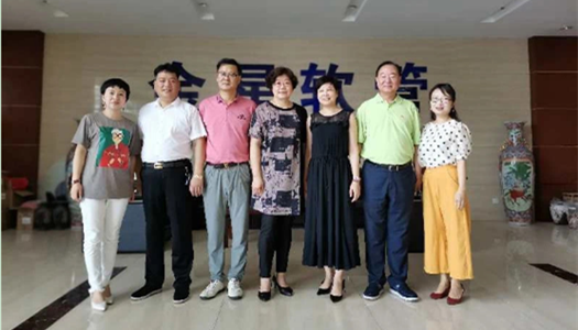中國五礦商會領(lǐng)導(dǎo)蒞臨我司，對我司金屬淋浴管質(zhì)量予以肯定